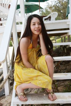 千金被调教室跪趴SM是什么视频